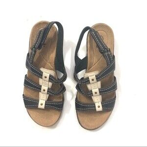 CLARKS sandals womens brown leather sandals size 8.5